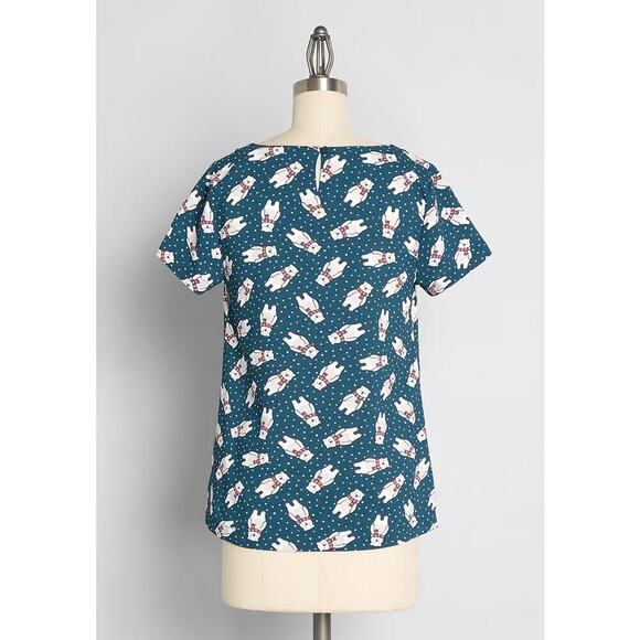 Size 4x • ModCloth • Delightful Demeanor • Polar Bear Christmas • Holiday Blouse - Picture 2 of 3